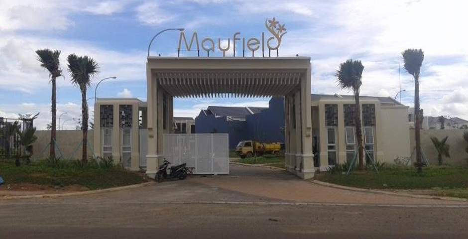 Gerbang Utama Cluster Mayfield Kawasan Greenwich